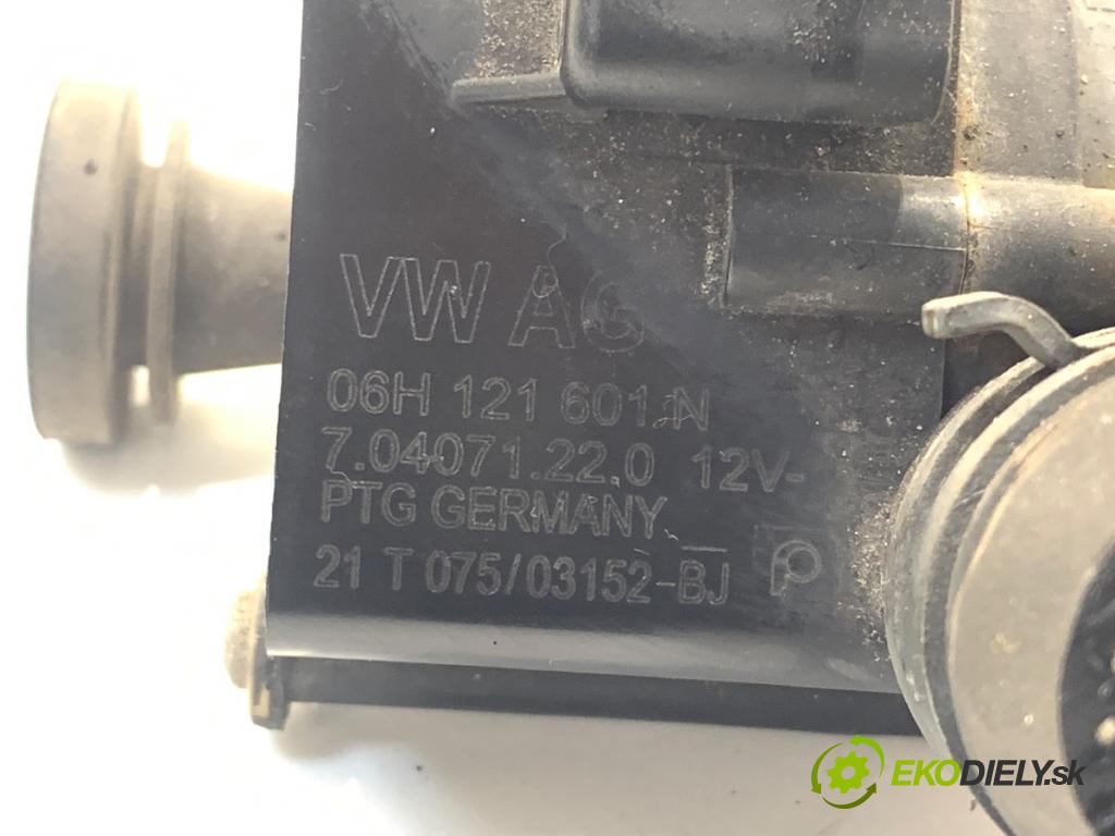 AUDI Q5 FY SUV 2021 195 kW 45 TFSI Mild Hybrid quattro 1984 DALŠÍ: pumpa vody 06H121601N (Vodní pumpa)