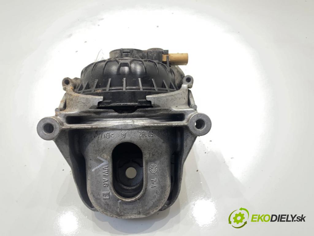 AUDI Q5 FY SUV 2021 195 kW 45 TFSI Mild Hybrid quattro 1984 AirBag Motor ľavy 782215150182