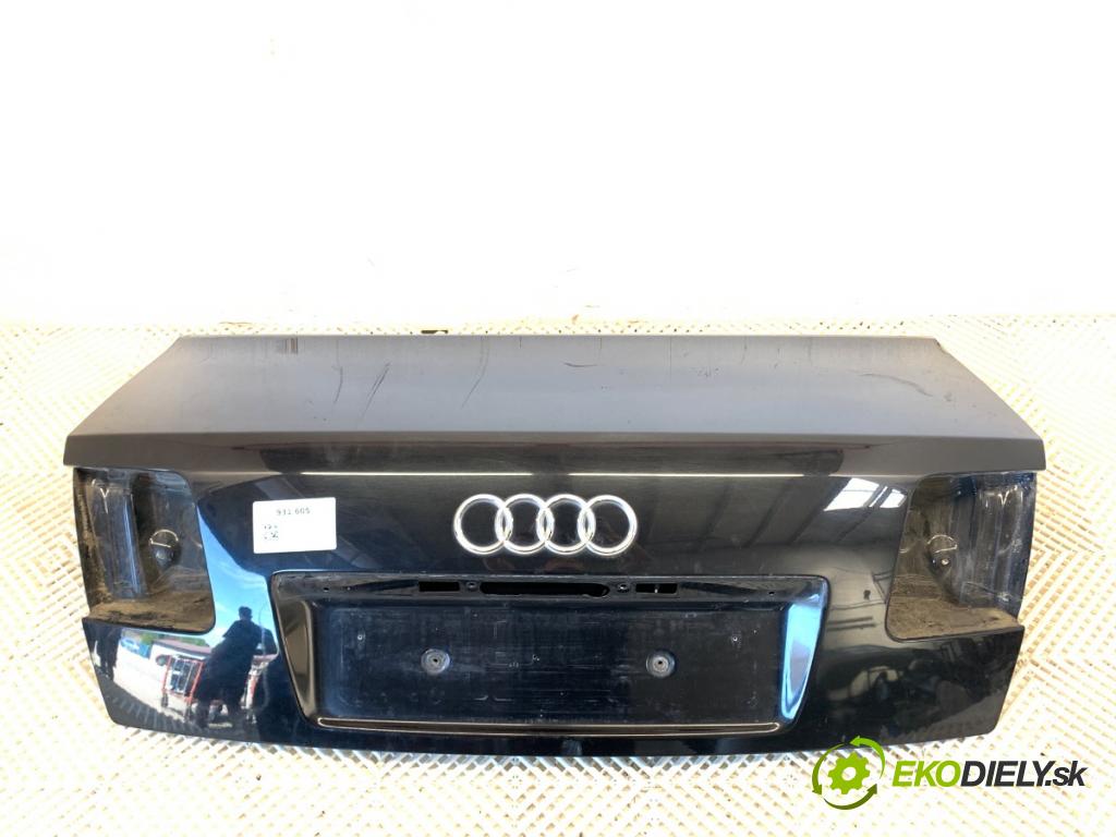 AUDI A8 D3 sedan 2005 191 kW 3.2 FSI 3123 kapota zadní část 