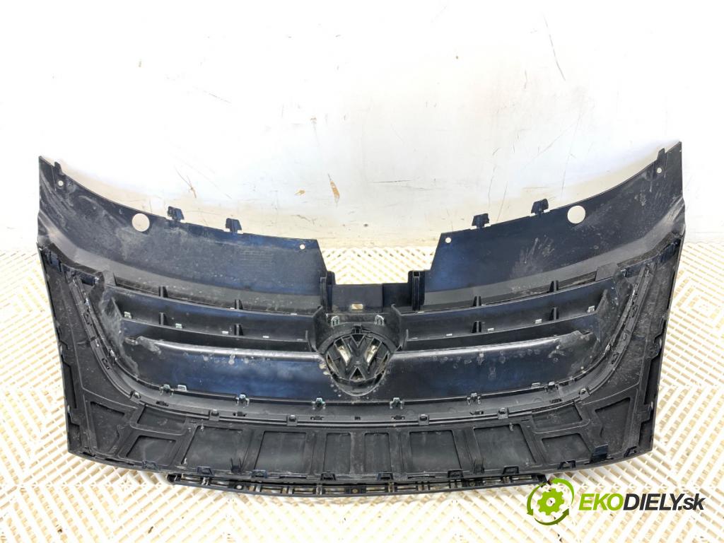VW PASSAT CC B6 coupe 2010 147 kW 2.0 TFSI 1984 mřížka maska  (Přední mřížka (maska chladiče))