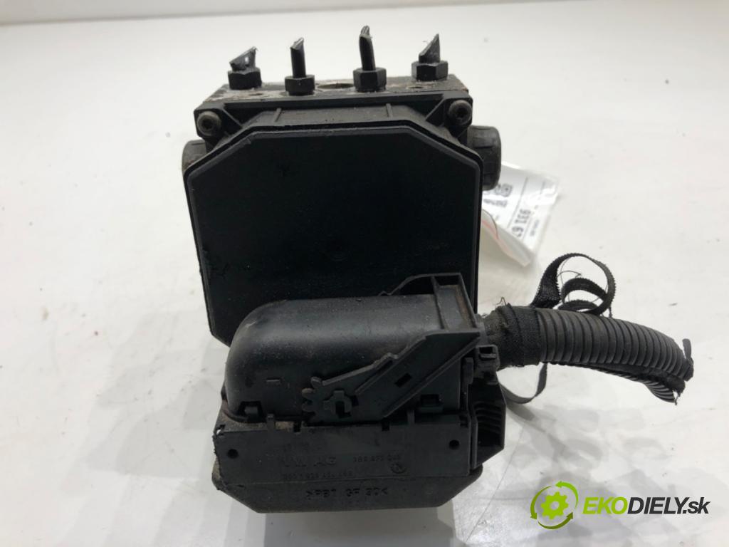 AUDI A8 D3 sedan 2002 246 kW 4.2 quattro 4172 Pumpa ABS 4E0614517E (Pumpa ABS)
