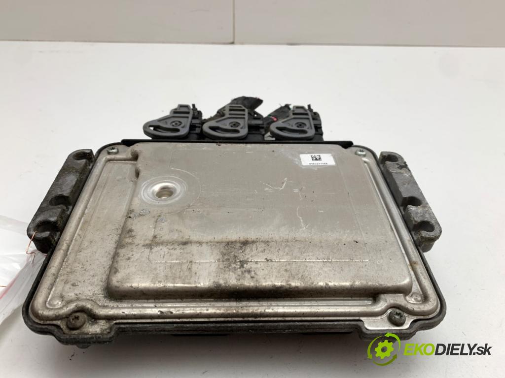 SUZUKI GRAND VITARA II samochód terenowy zamknięty 2008 95 kW 1.9 DDiS Napęd na wszystkie koła (JT419, TD44, JB419WD,... 1870 riadiaca jednotka Motor 0281012657 (Riadiaca jednotka)
