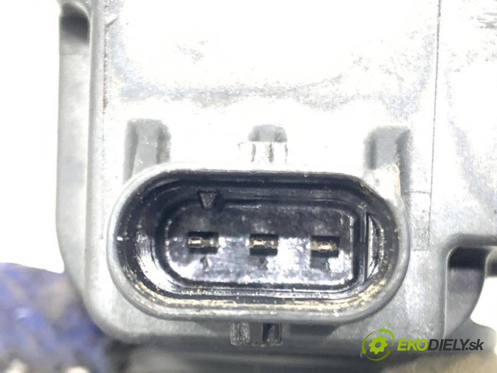 JEEP GRAND CHEROKEE WL SUV 2021 210 kW 3.6 4WD 3604 cívka zapalovací 68223569AD (Zážehová cívka)