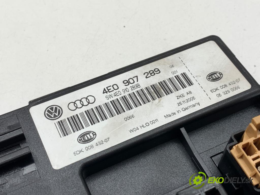 AUDI A8 D3 sedan 2005 191 kW 3.2 FSI 3123 Modul komfortu 4E0907289 (Modul komfortu)