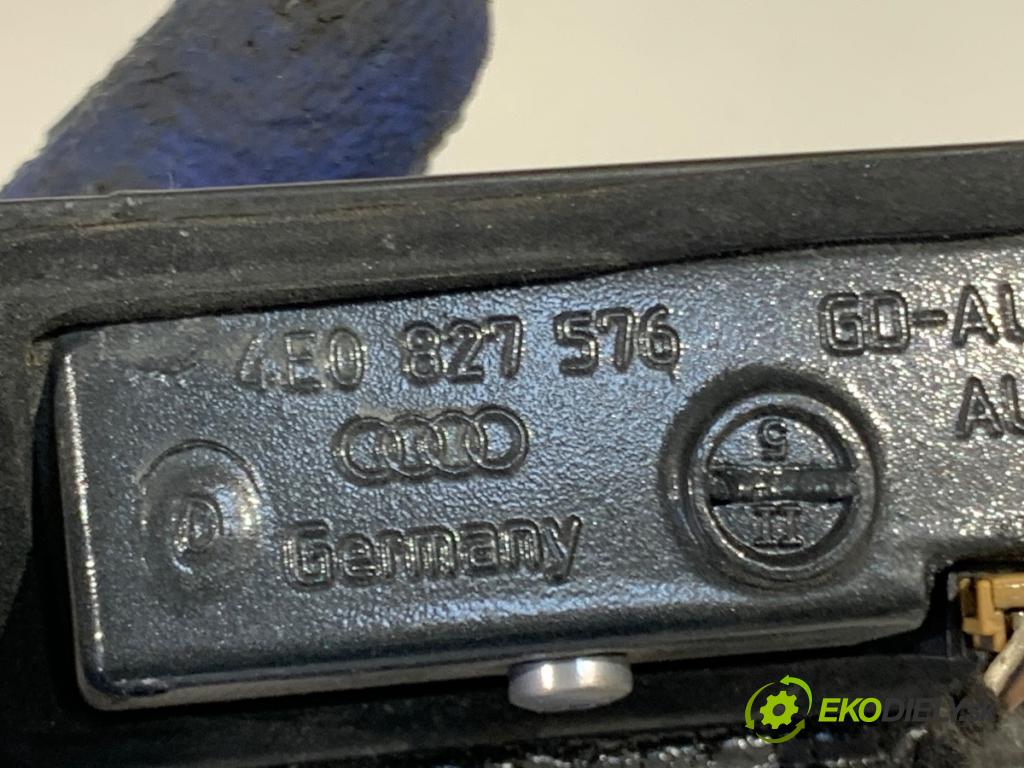 AUDI A8 D3 sedan 2005 191 kW 3.2 FSI 3123 lišta dveří zadní část 4E0827576