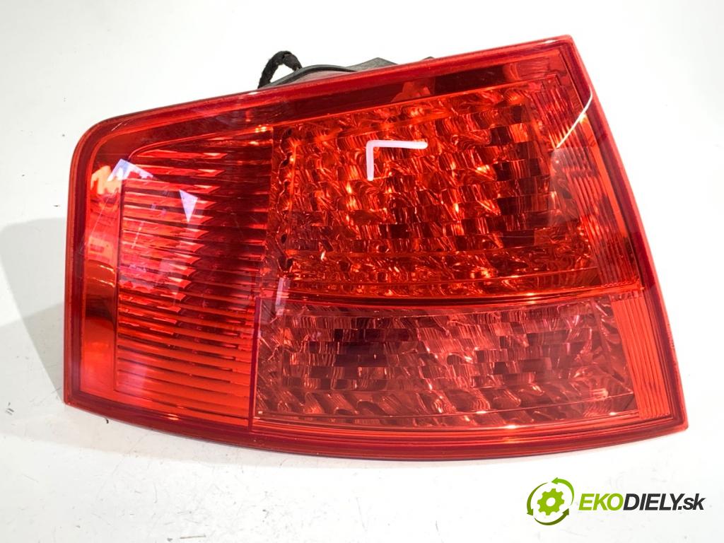 AUDI A8 D3 sedan 2005 191 kW 3.2 FSI 3123 světlo levý zadní část 396171L