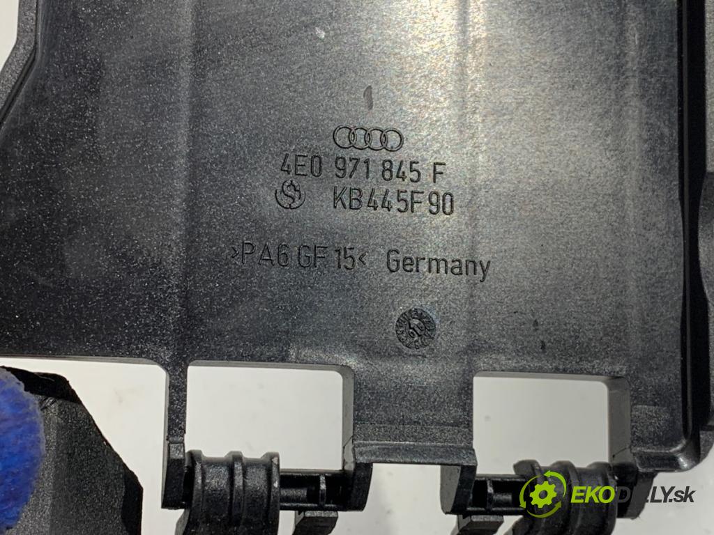 AUDI A8 D3 sedan 2005 191 kW 3.2 FSI 3123 svorka plus 4E0971845F
