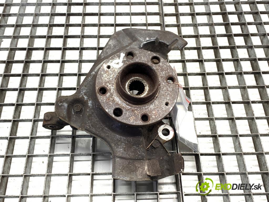 FIAT GRANDE PUNTO liftback 2011 51 kW 1.2 1242 náboj pravý přední část 