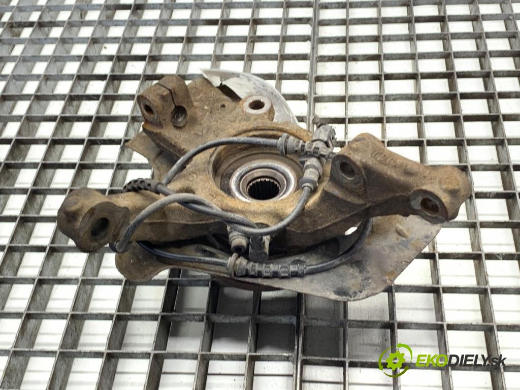 FIAT GRANDE PUNTO liftback 2011 51 kW 1.2 1242 náboj pravý přední část