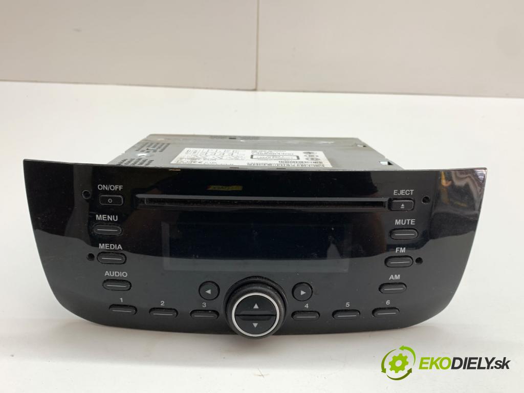 FIAT PUNTO EVO liftback 2011 51 kW 1.2 1242 RADIO 7355354400 (Audio zařízení)