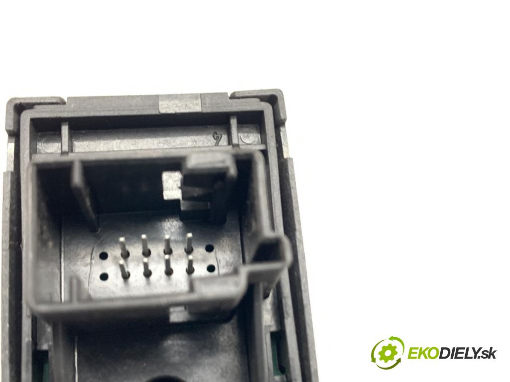 FIAT PUNTO EVO liftback 2011 51 kW 1.2 1242 přepínač nastavení zpětných zrcátek  (Páčky pod volantem)