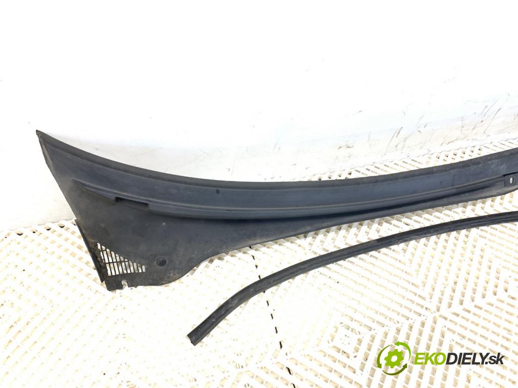 FIAT PUNTO EVO liftback 2011 51 kW 1.2 1242 Torpédo, plast pod čelné okno 51748698 (Torpédo (plast pod čelným sklom))