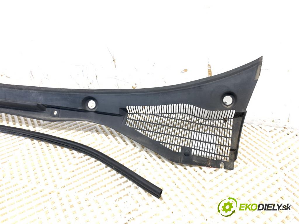 FIAT PUNTO EVO liftback 2011 51 kW 1.2 1242 Torpédo, plast pod čelné okno 51748698 (Torpédo (plast pod čelným sklom))