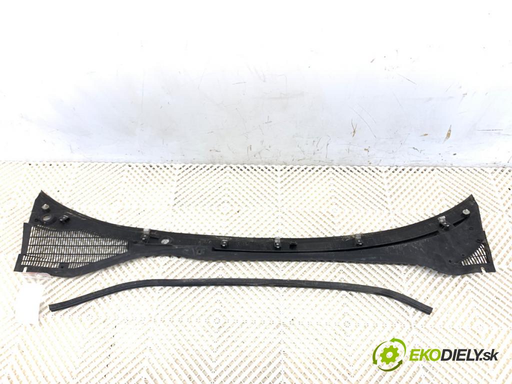 FIAT PUNTO EVO liftback 2011 51 kW 1.2 1242 Torpédo, plast pod čelné okno 51748698 (Torpédo (plast pod čelným sklom))
