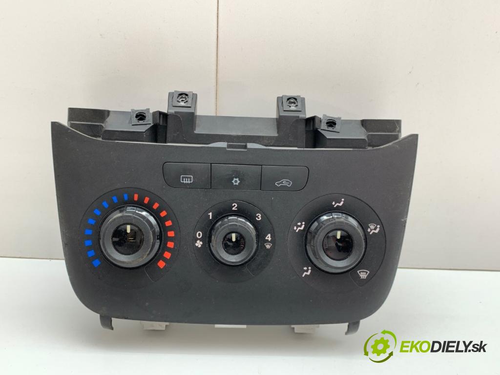 FIAT PUNTO EVO liftback 2011 51 kW 1.2 1242 Panel ovládaní topení 5G1140100 (Páčky pod volantem)