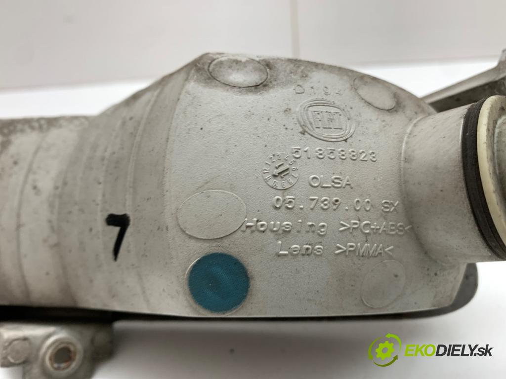 FIAT PUNTO EVO liftback 2011 51 kW 1.2 1242 Smerovka ľavy predný 51858823 (Kľučka dverí ostatné)