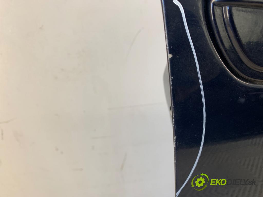 FIAT PUNTO EVO liftback 2011 51 kW 1.2 1242 dveře pravý přední část