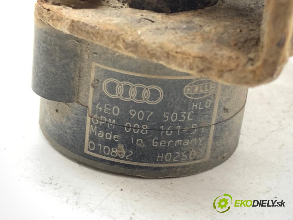 AUDI A8 D3 sedan 2002 246 kW 4.2 quattro 4172 Snímač XENON pravy zad 4E0907503C