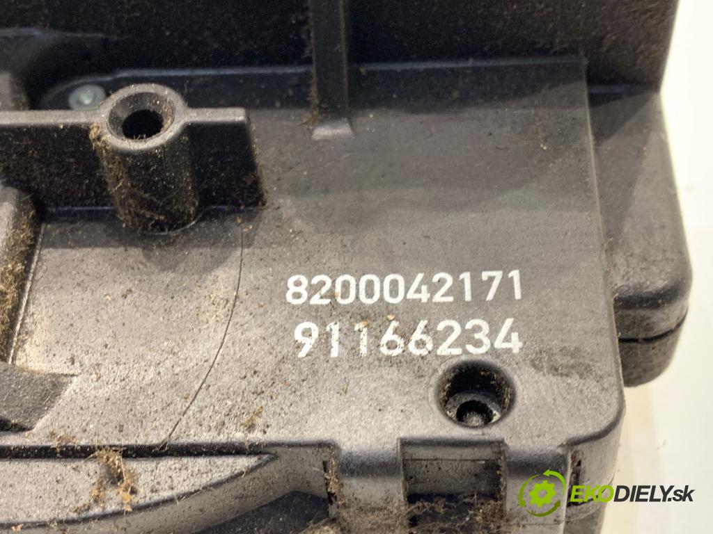 RENAULT TRAFIC II Autobus 2002 60 kW 1.9 dCI 80 (JL0B) 1870 zámok Dvere pravy predný 8200042171