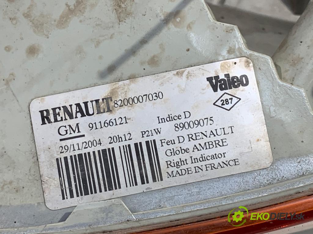 RENAULT TRAFIC II Autobus 2002 60 kW 1.9 dCI 80 (JL0B) 1870 světlomet pravý přední část 7700311372