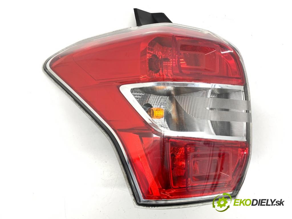 SUBARU FORESTER III SUV 2012 108 kW 2.0 D AWD (SJD) 1998 Svetlo ľavy zad 84201-SG030
