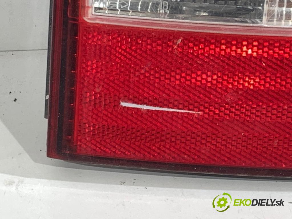 MITSUBISHI PAJERO PININ I samochód terenowy zamknięty 2001 95 kW 2.0 GDI (H67W, H77W) 1999 světlo pravý zadní část 28710202