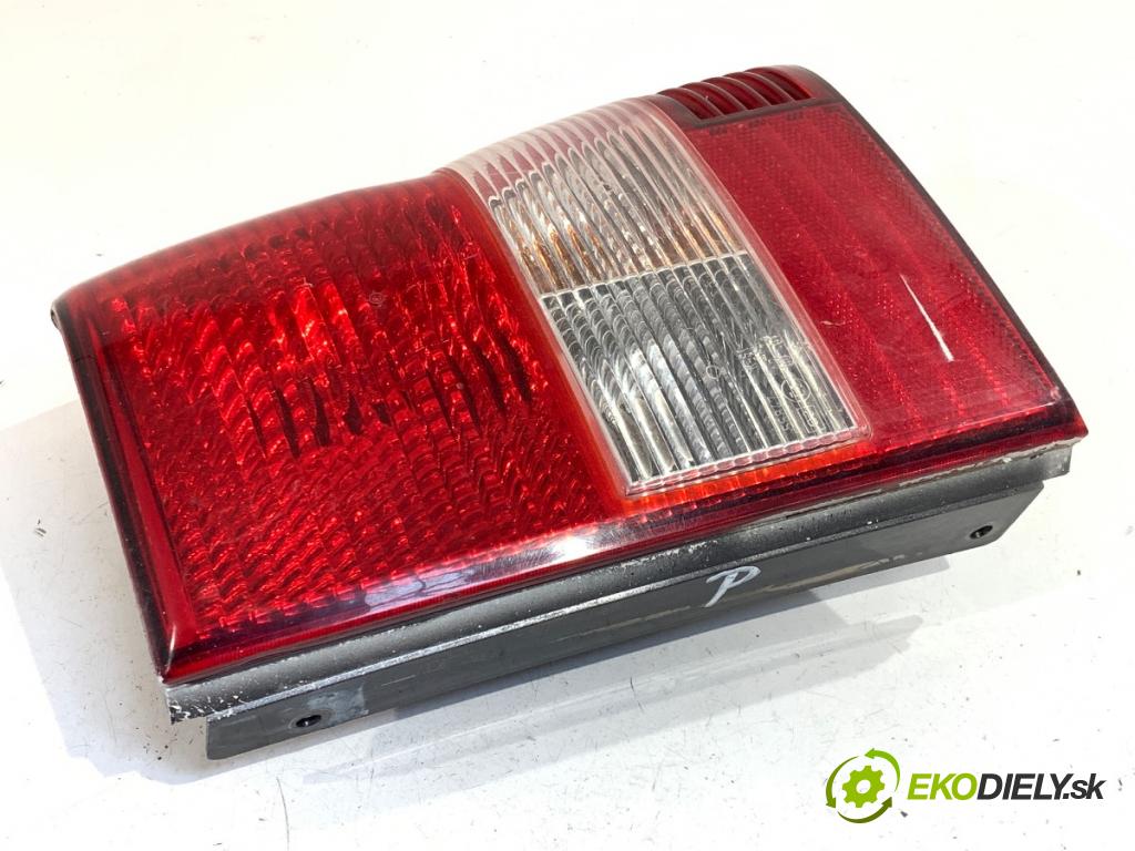 MITSUBISHI PAJERO PININ I samochód terenowy zamknięty 2001 95 kW 2.0 GDI (H67W, H77W) 1999 světlo pravý zadní část 28710202