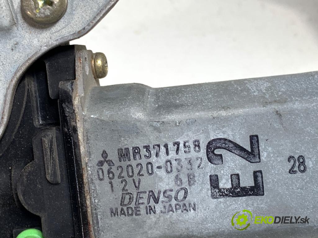 MITSUBISHI PAJERO PININ I samochód terenowy zamknięty 2001 95 kW 2.0 GDI (H67W, H77W) 1999 Mechanizmus okna pravy predný MR371758