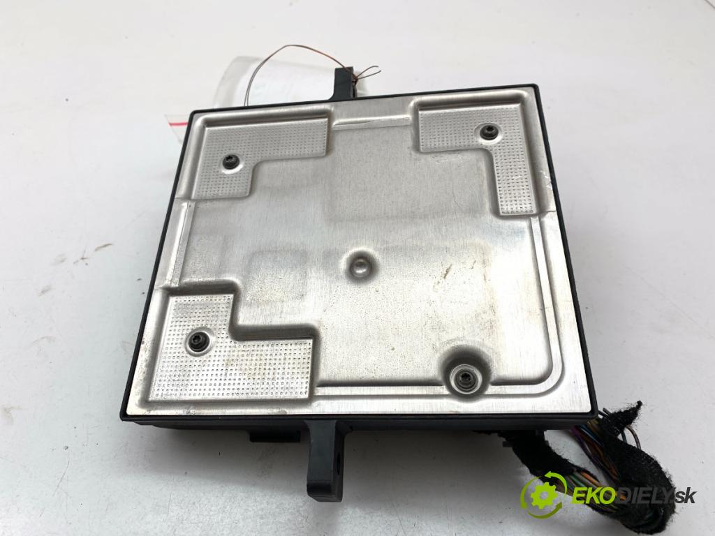AUDI A8 D3 sedan 2002 246 kW 4.2 quattro 4172 Modul komfortu 4E0907279A (Modul komfortu)