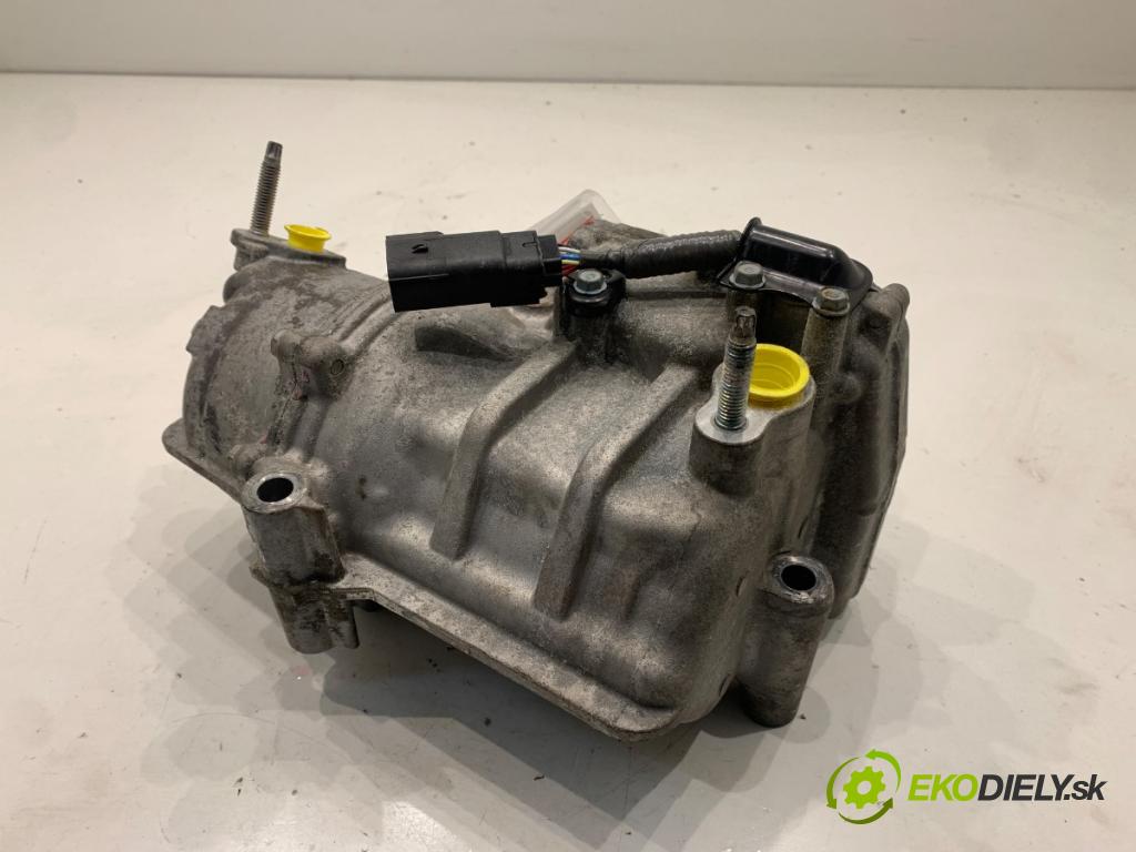 CHRYSLER PACIFICA nadwozie wielkoprzestrzenne (MPV) 2018 185 kW 3.6 Hybrid 3604 Kompresor klimatizácie 68237995AE (Kompresor klimatizácie)