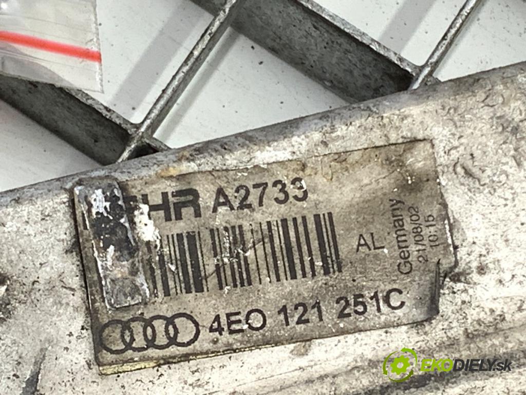 AUDI A8 D3 sedan 2002 246 kW 4.2 quattro 4172 Chladič vody 4E0121251C (Chladič vody)