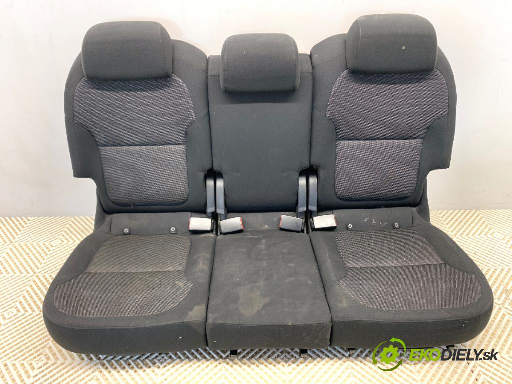 SKODA YETI SUV 2012 90 kW 1.4 TSI 1390 Sedadlo druhý rad 