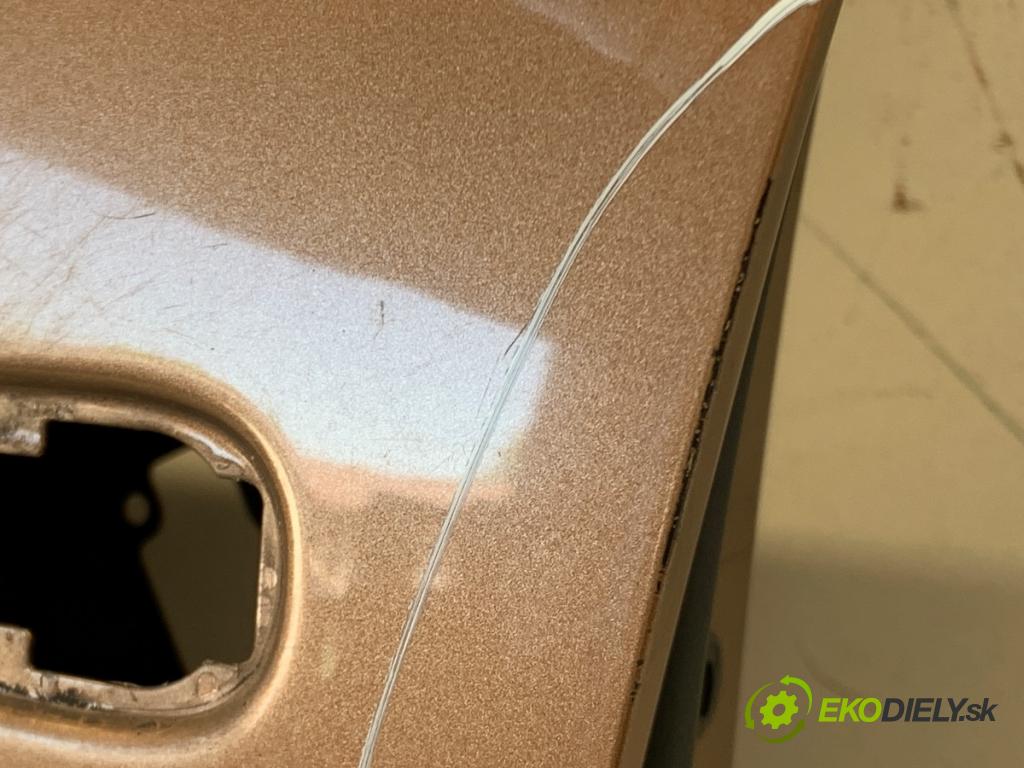 SKODA YETI SUV 2012 90 kW 1.4 TSI 1390 Dvere ľavy predný LF2V