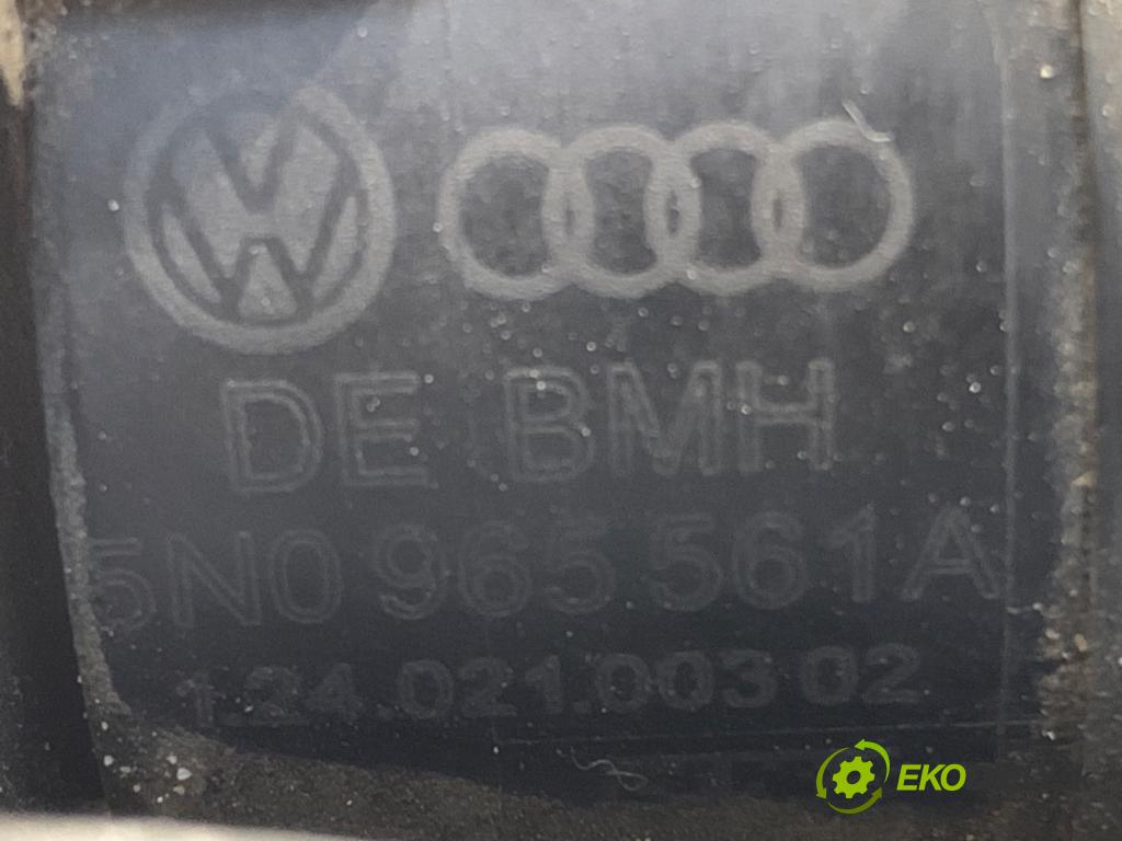 AUDI A6 C7 Kombi 2013 130 kW 2.0 TDI 1968 DALŠÍ: Pumpa vody 5N0965651A (Vodná pumpa)