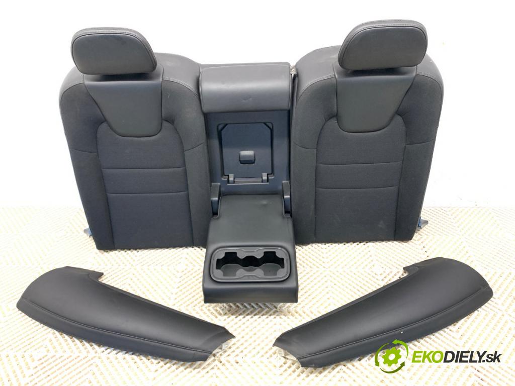 VOLVO S60 III sedan 2020 140 kW T4 1969 Sedadlo druhý rad