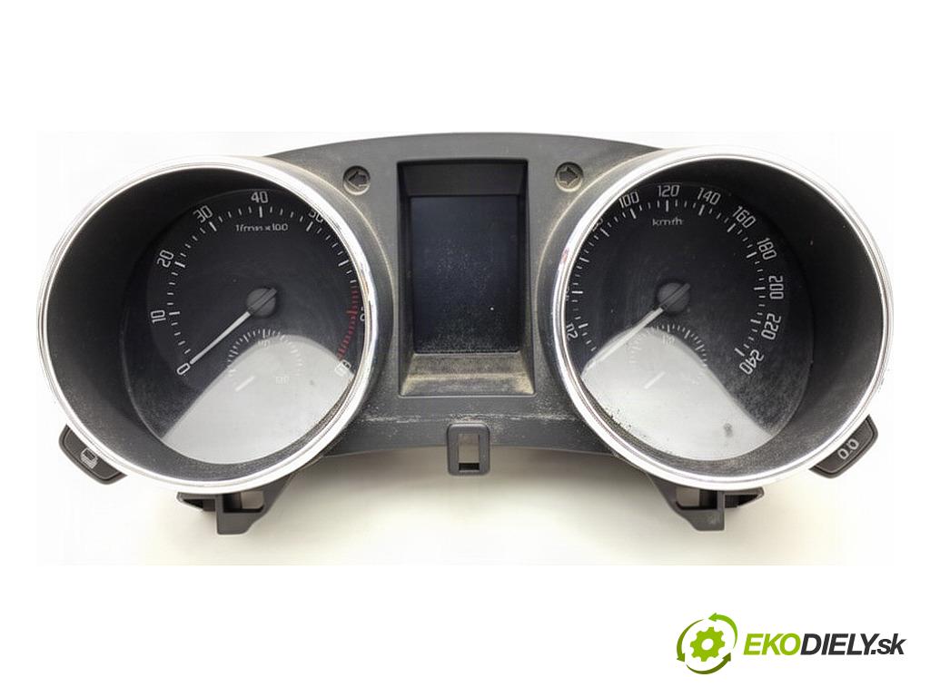 SKODA YETI SUV 2012 90 kW 1.4 TSI 1390 Prístrojovka 5L0920840J (Prístrojová doska)