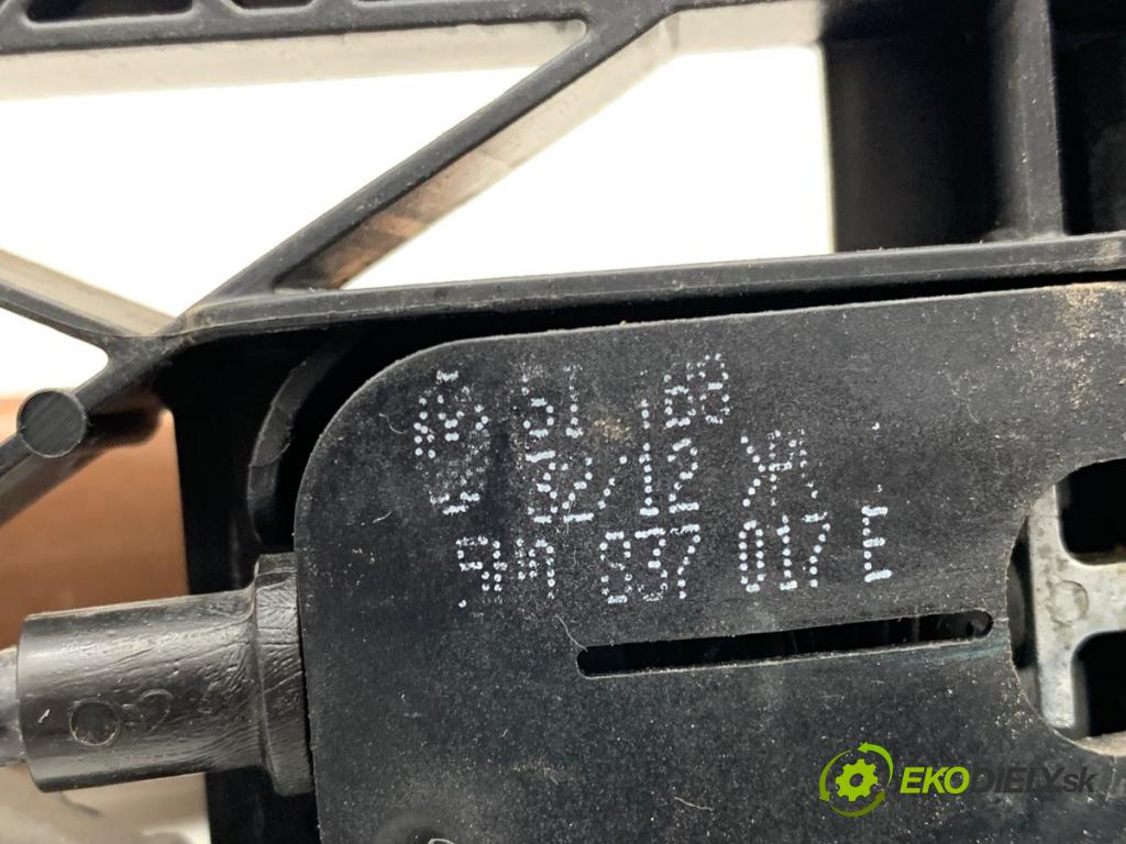 SKODA YETI SUV 2012 90 kW 1.4 TSI 1390 klika vnejší pravý zadní část 5N0837017E