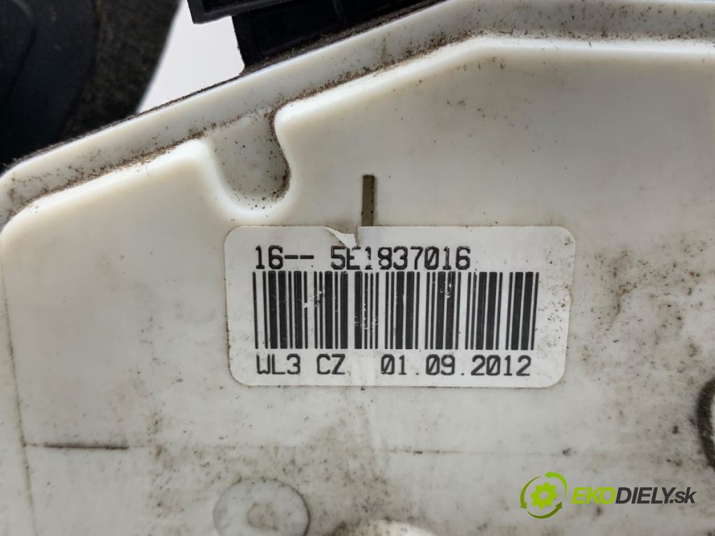 SKODA YETI SUV 2012 90 kW 1.4 TSI 1390 zámok Dvere pravy predný 5E1837016