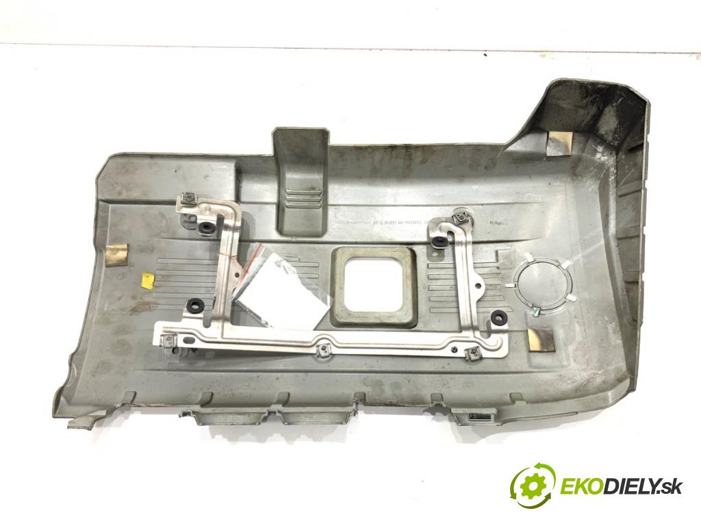 BMW E64 kabriolet 2005 190 kW 630 i 2996 kryt motora 7531324 (Kryt motoru )