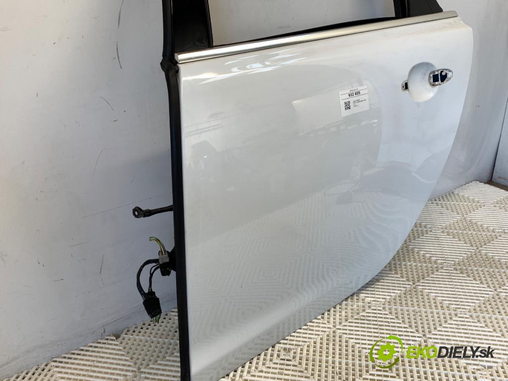 JAGUAR XJ sedan 2015 250 kW 3.0 SCV6 2995 dveře levý zadní část