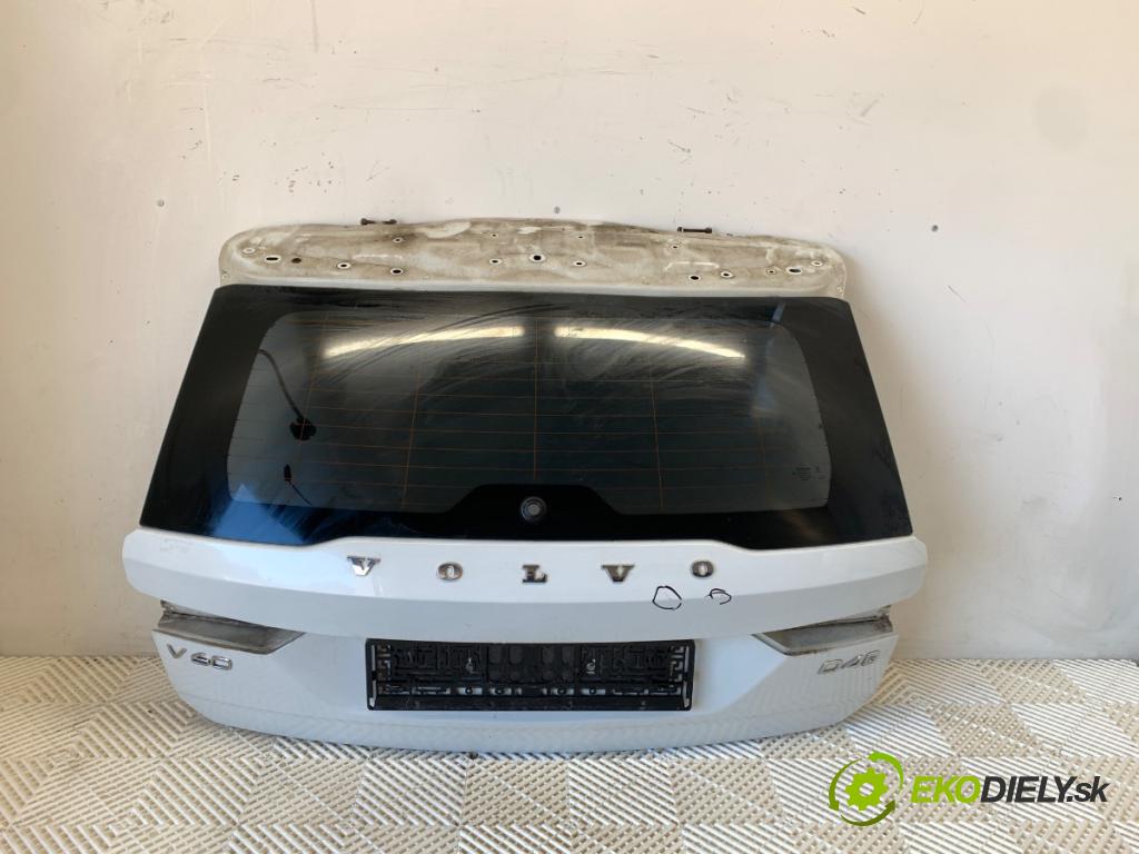 VOLVO V60 II Kombi 2019 140 kW D4 1969 kapota zad 614-46