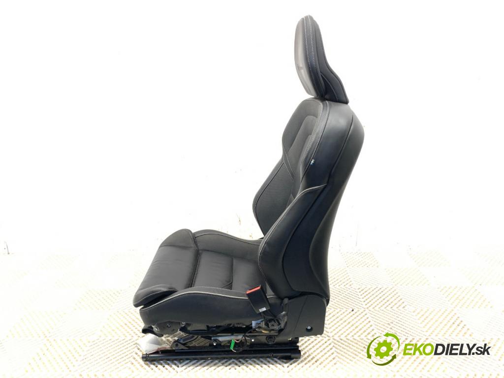 VOLVO V60 II Kombi 2019 140 kW D4 1969 Sedadlo pravy predný