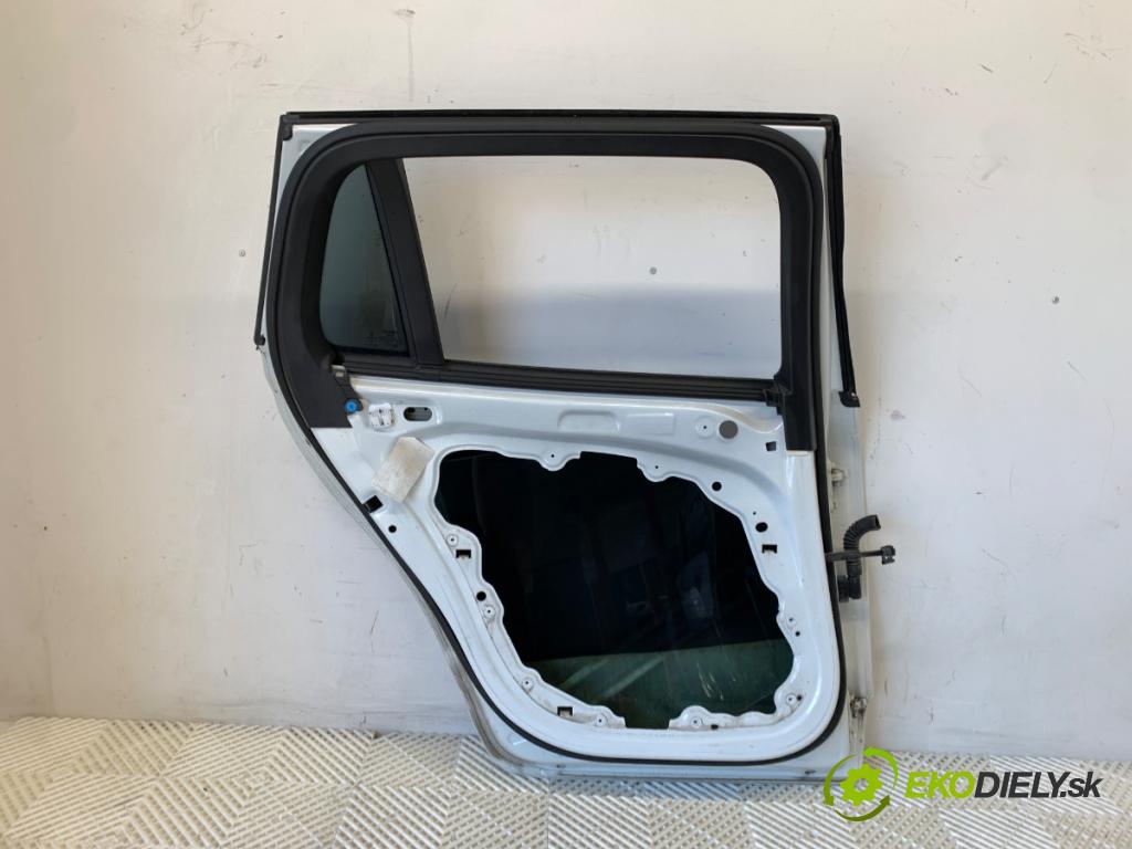 VOLVO V60 II Kombi 2019 140 kW D4 1969 Dvere ľavy zad 614-46