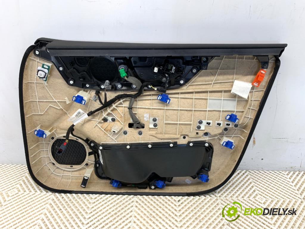 VOLVO V60 II Kombi 2019 140 kW D4 1969 ča dveře levý přední část 30747501