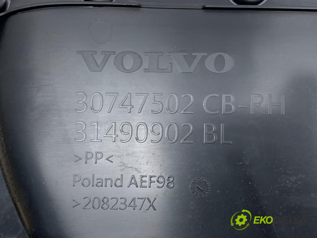 VOLVO V60 II Kombi 2019 140 kW D4 1969 ča dveře pravý přední část