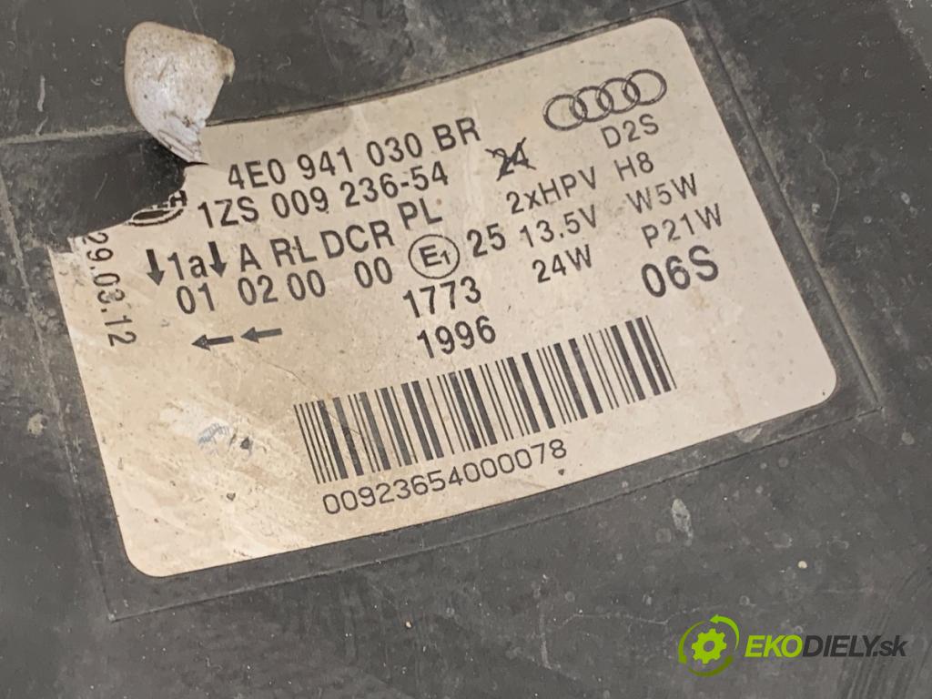 AUDI A8 D3 sedan 2005 191 kW 3.2 FSI 3123 světlomet pravý přední část XENON 4E0941030BR