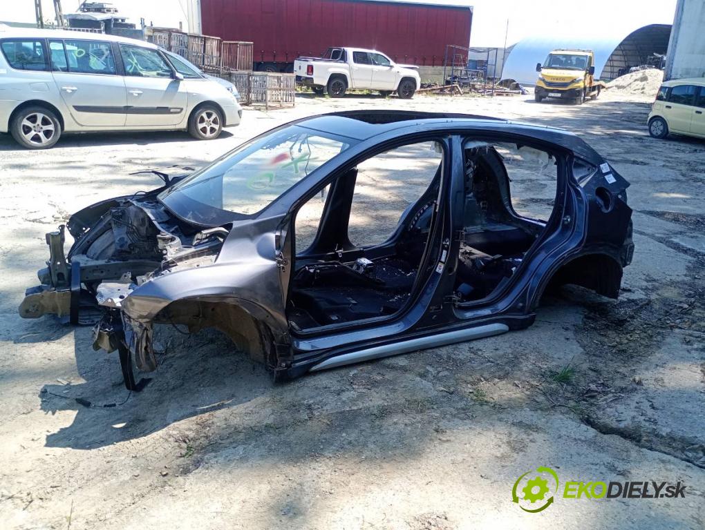 HONDA HR-V SUV 2016 96 kW 1.5 (RU1) 1498 KAROSERIA ČTVRŤÁK blatník práh střecha PODŁUŻNICA 