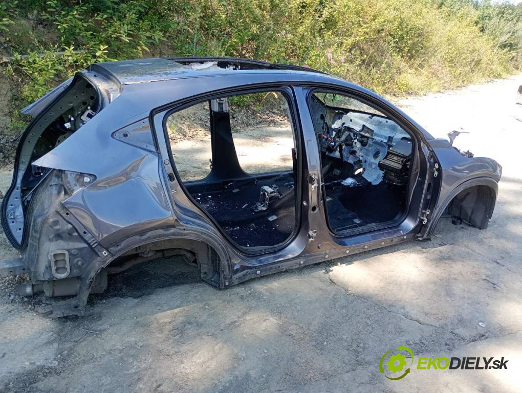 HONDA HR-V SUV 2016 96 kW 1.5 (RU1) 1498 karoséria ČTVRŤÁK: Blatník prah strecha PODŁUŻNICA