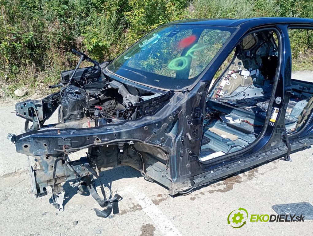 BMW F15 SUV 2018 225 kW xDrive 35 i 2979 KAROSERIA ČTVRŤÁK blatník práh střecha PODŁUŻNICA