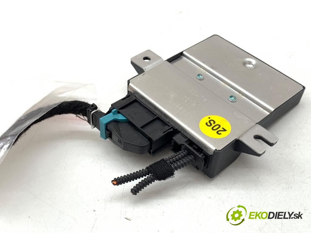 AUDI A8 D3 sedan 2005 191 kW 3.2 FSI 3123 Modul GATEWAY 4E0907468E